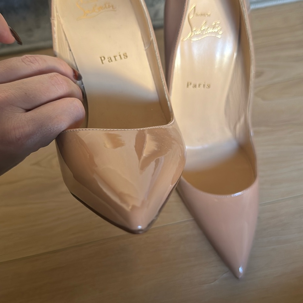 Louboutin So Kate Heels - Picture 10 of 11